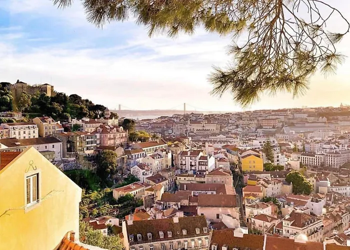 Flat Graca 48 * Lisbon