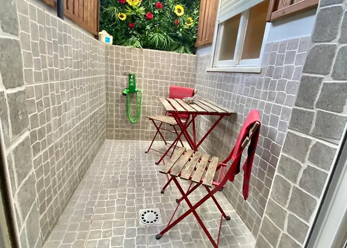 Flat Graca 48 * Lisboa